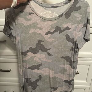 Aeropostale light green camo tee